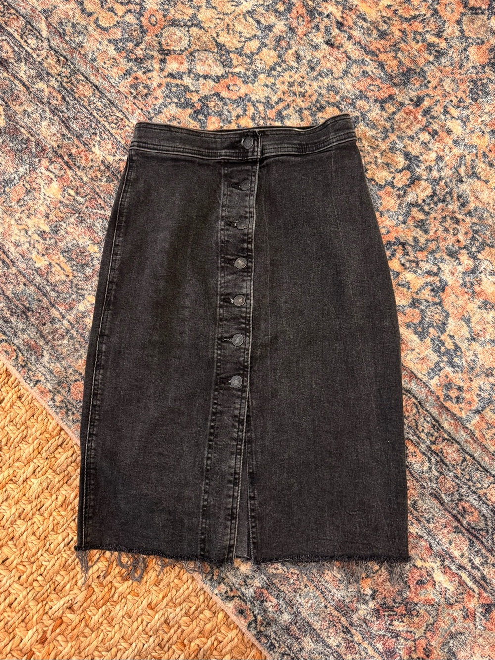 Black Button-Front Denim Abercrombie skirt